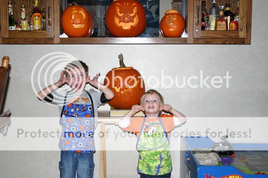 proudpumpkincarvers1.jpg